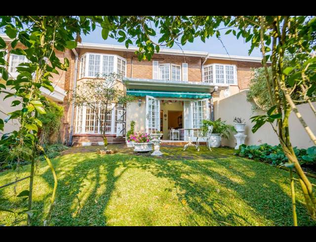 3 BEDROOM TOWNHOUSE FOR SALE IN KLOOF